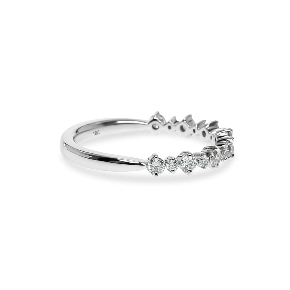 Khaleesi Round Diamond Wedding Band