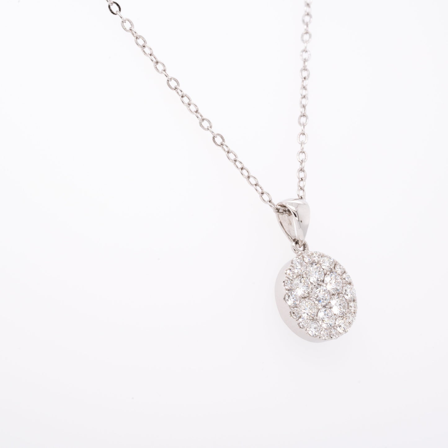 Round Cluster Diamond Pendant