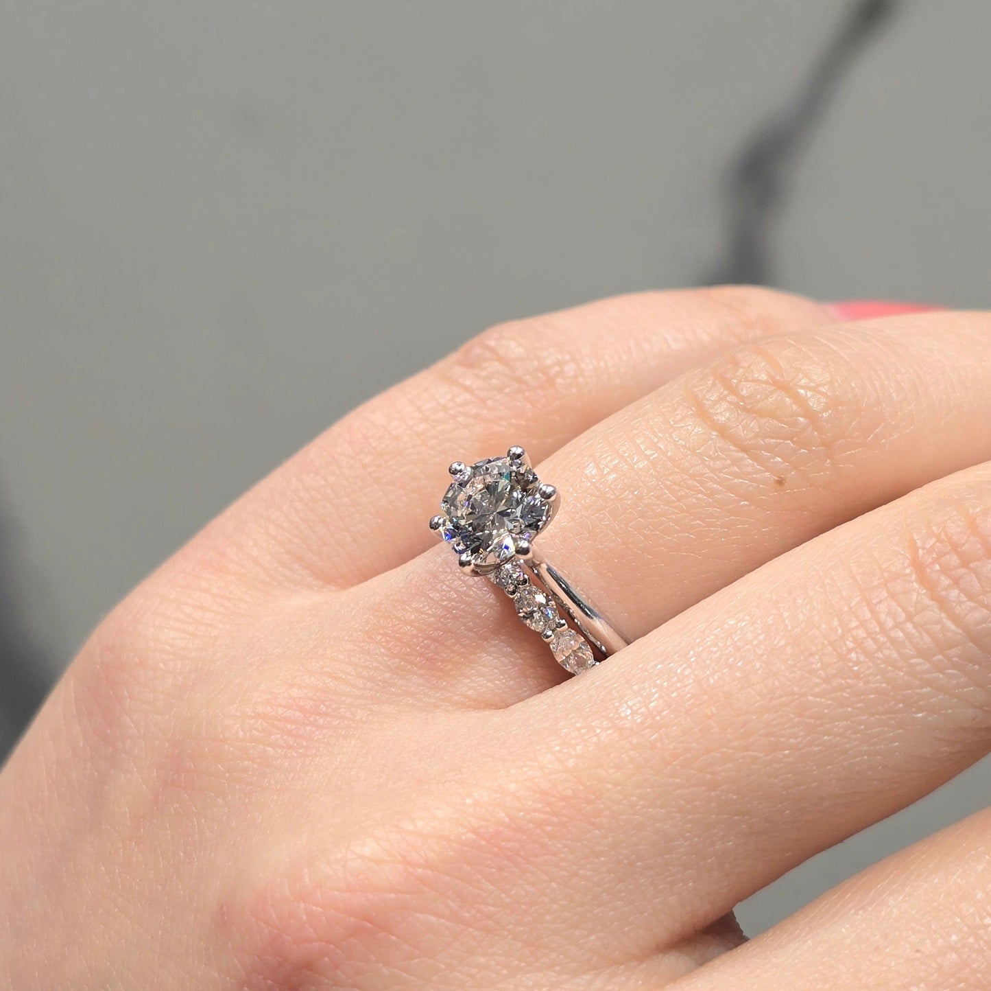 Oval Horizontal Basket Wedding Band