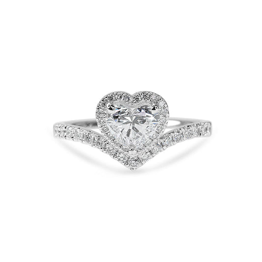 Charlotte 心形钻石光环和辅石订婚戒指