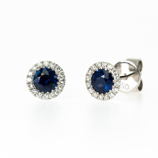 蓝色蓝宝石镶钻石光环耳环